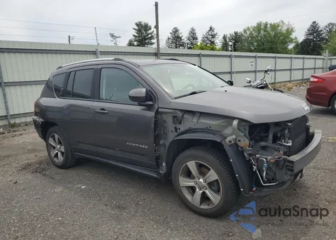 2016 Jeep Compass Latitude z USA, uszkodzony, nr VIN 1C4NJDEB1GD802791